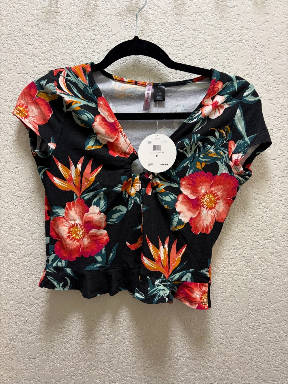 Love By Design Black Floral Twist-Front Crop Top - Black/Coral/Green